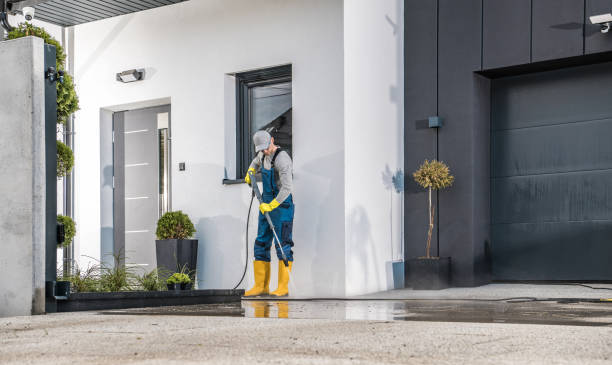 Professional Pressure Washing Services in Pelican Bay, TX